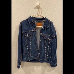 Levi’s studded denim jacket size Medium